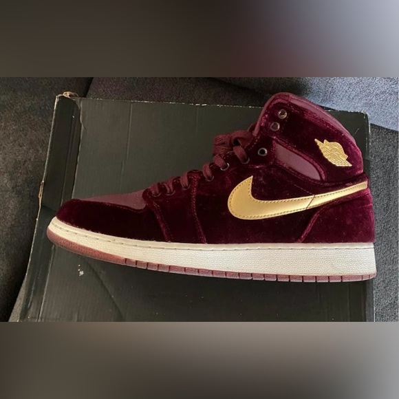 Air Jordan 1 Retro Heiress GG velvet - Picture 8 of 10